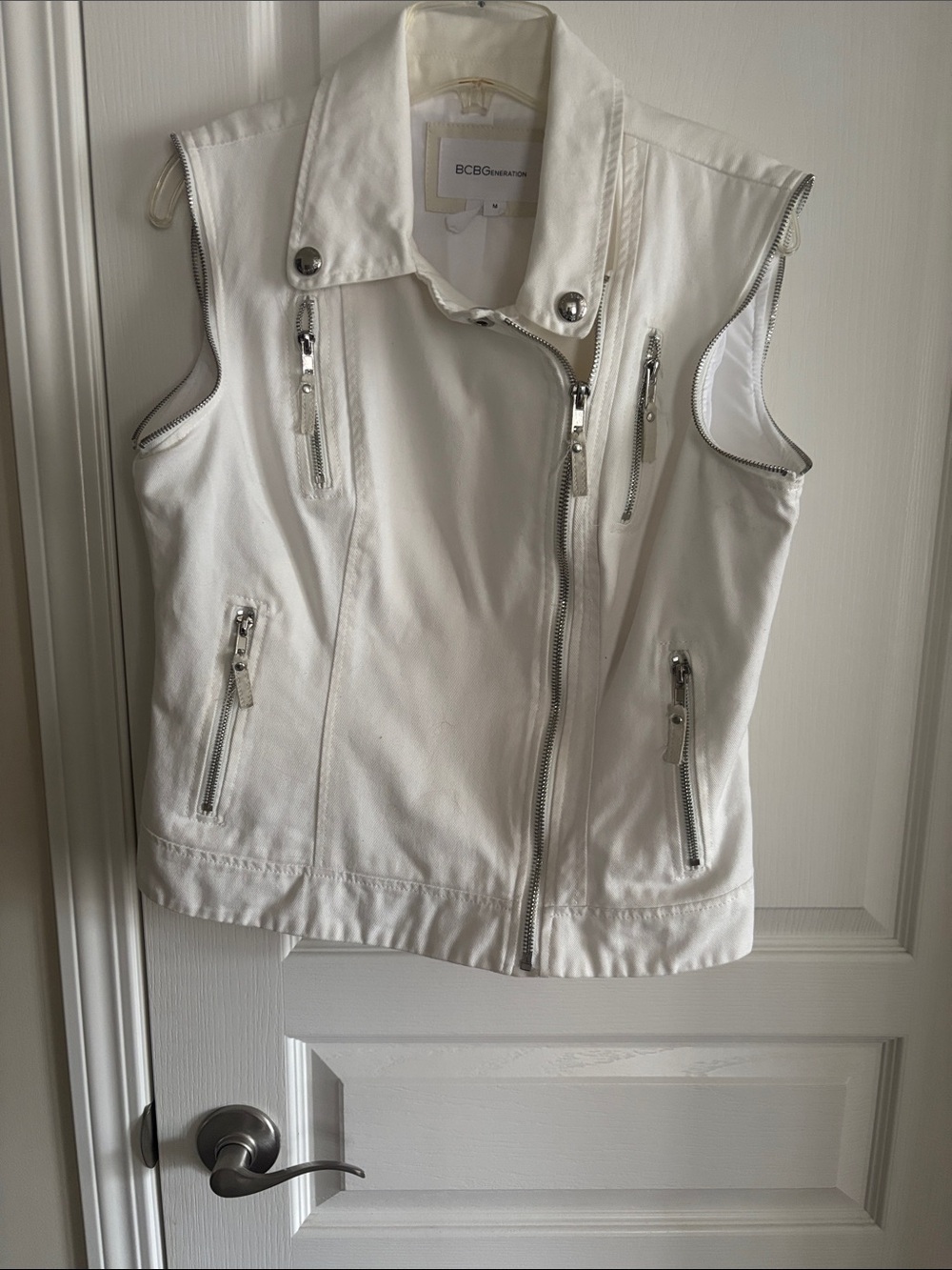 BCBGMAXAZRIA White Sleeveless Moto Jacket